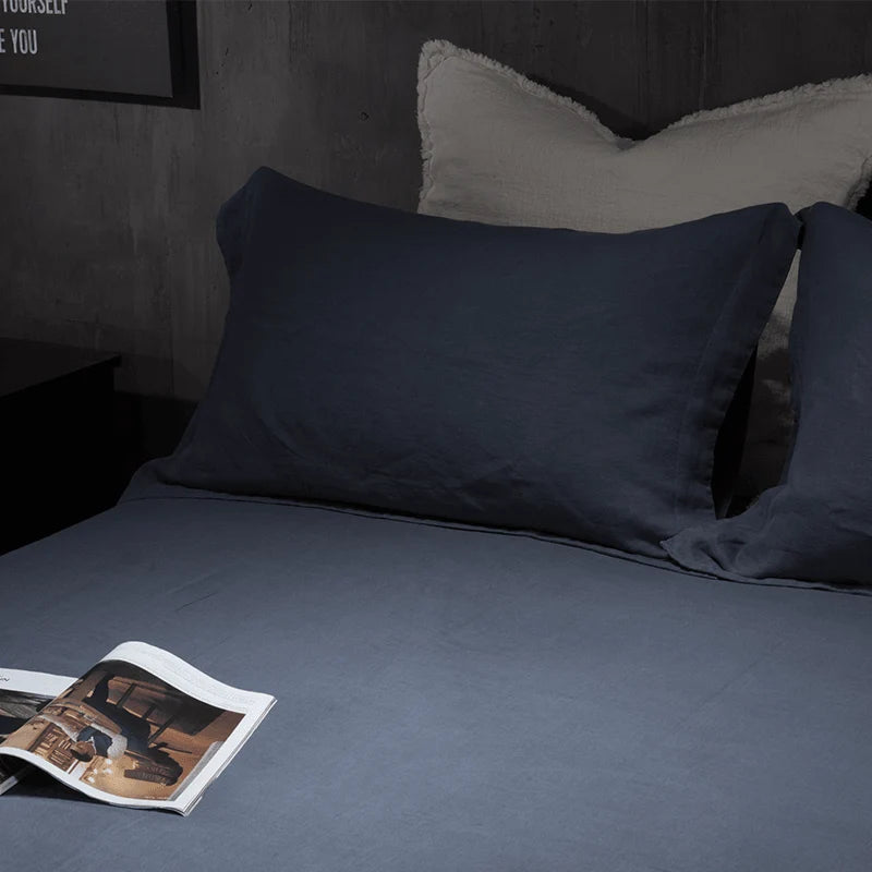 Linen Flat Sheet – Dusk Grey pillowcase close-up